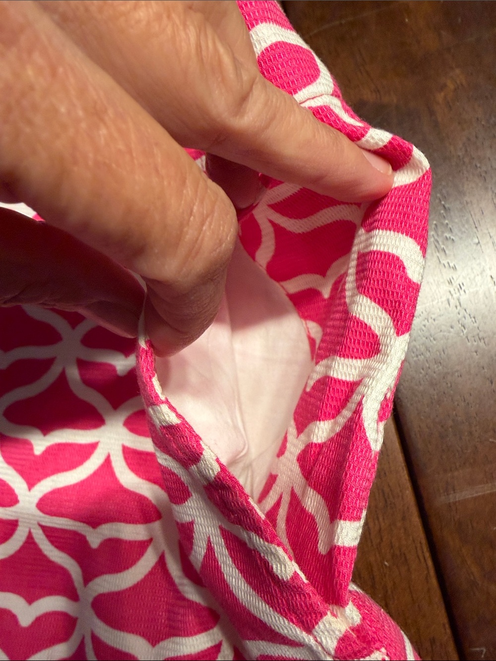 Vineyard Vines Hot Pink & White High-Waist Patterned Shorts - Picture 6 of 6